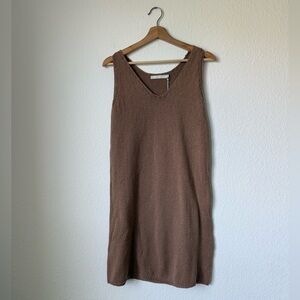 One Grey Day NWT Cotton V-Neck Shift Dress
